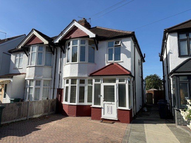 Property photo 1 of 14 3 Bedroom Semi Detached House