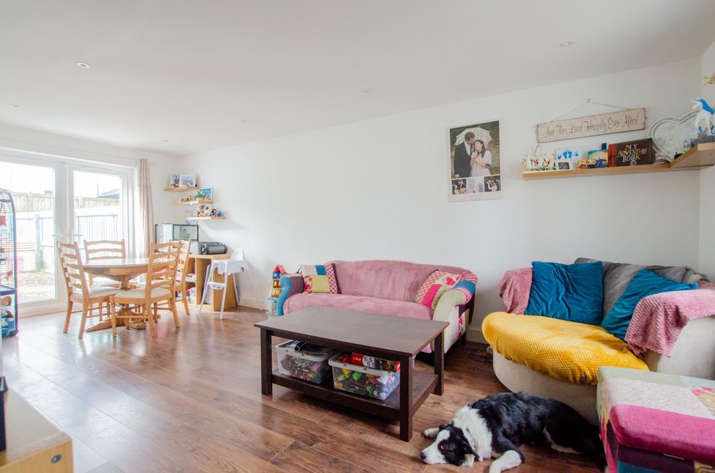 Property photo 2 of 13 5A Wheal Rose Tps Bodmin Branch 01208 872728-08