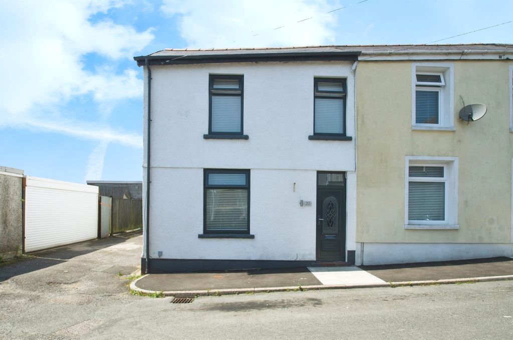 Property photo 1 of 19