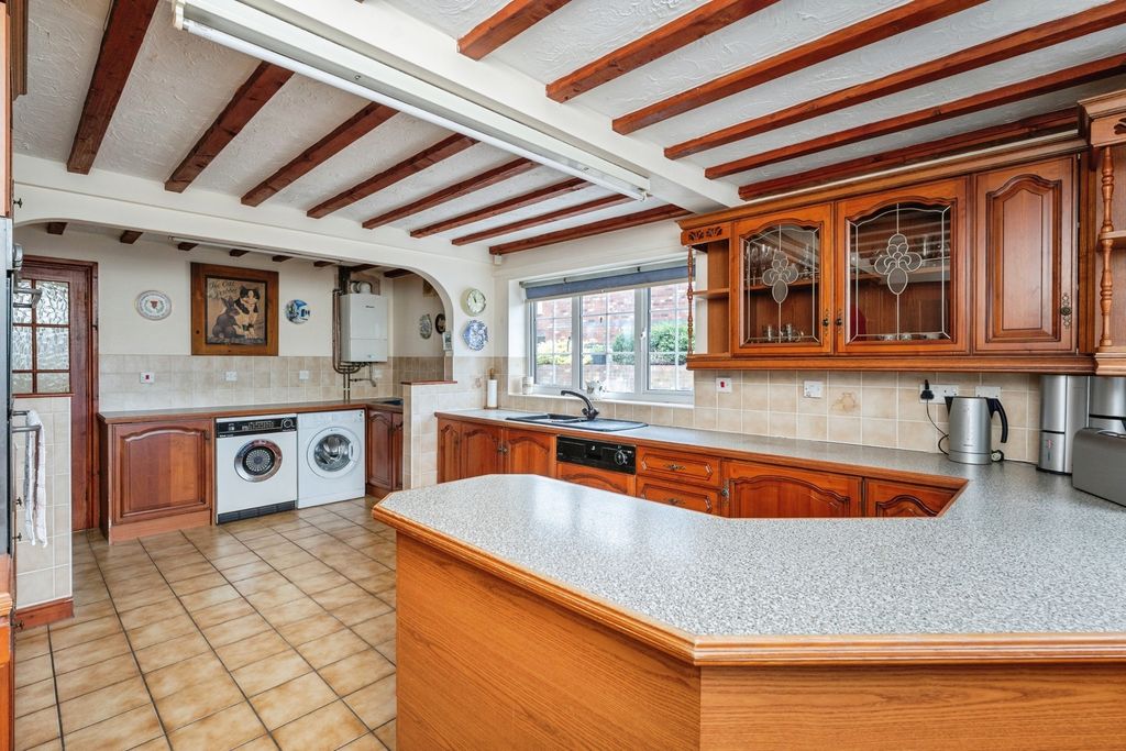 Property photo 2 of 22 Kitchen