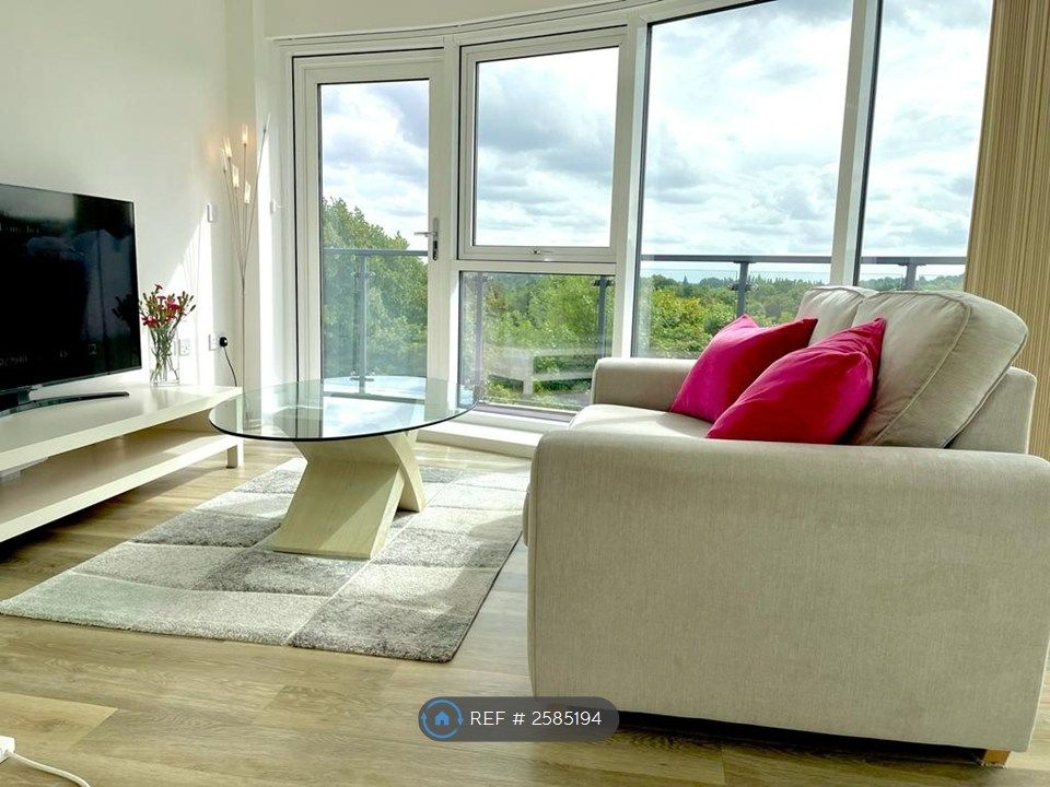 Property photo 3 of 33