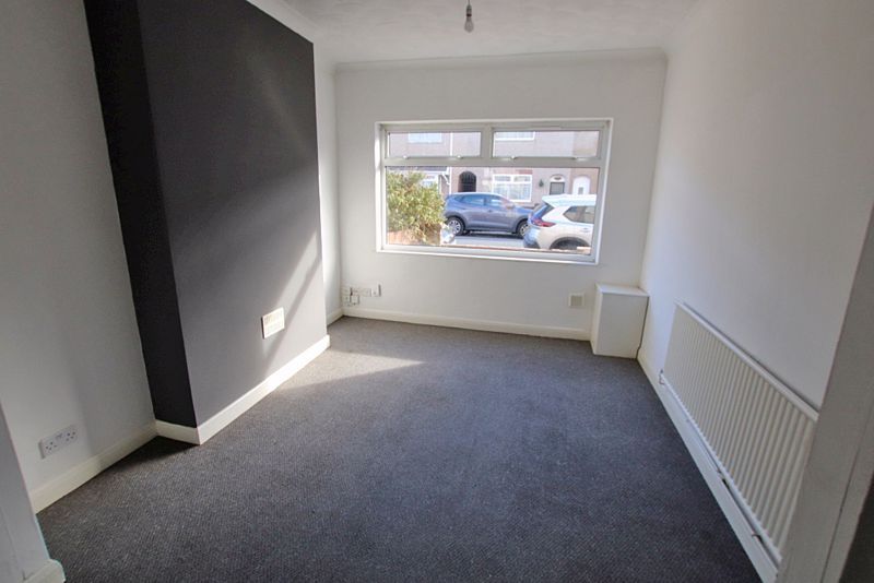 Property photo 2 of 11 Lounge