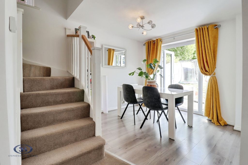 Property photo 3 of 19 Pbox-Img.Jpg