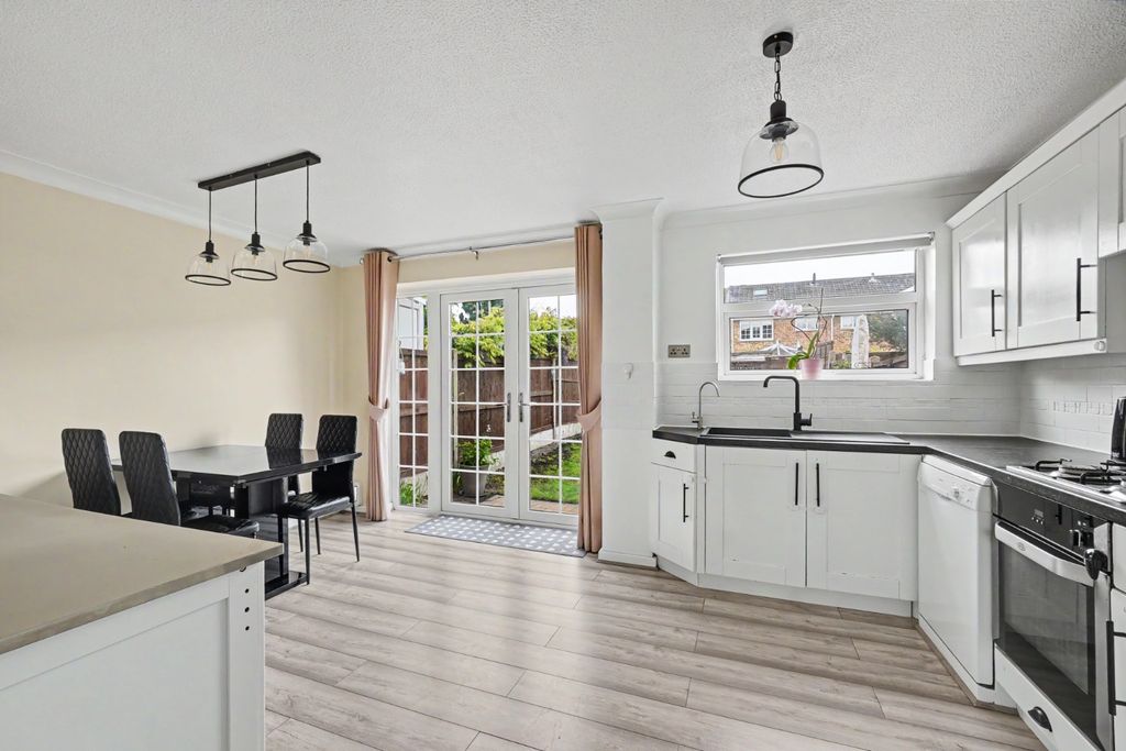 Property photo 2 of 12 5088942