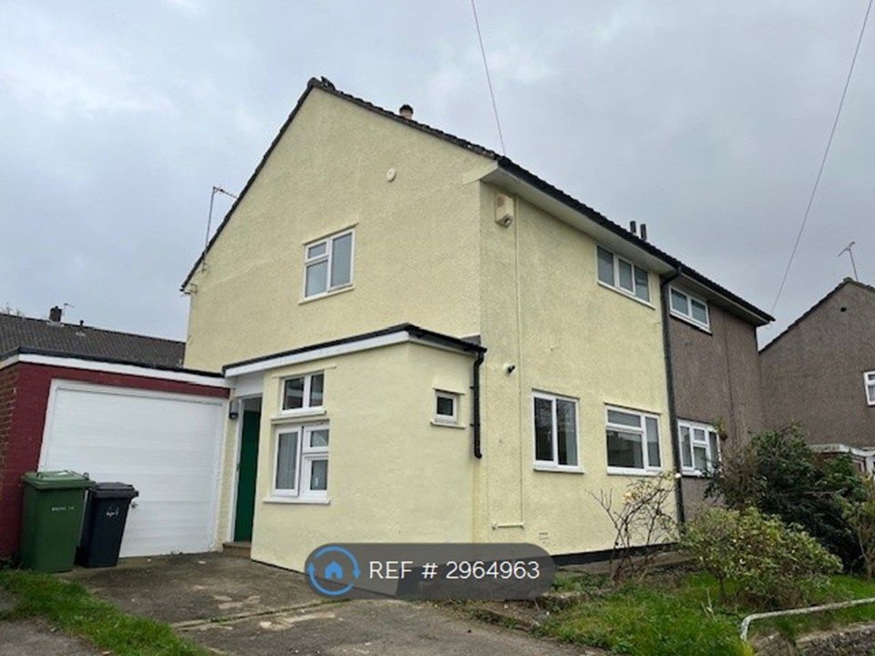 Property photo 2 of 12