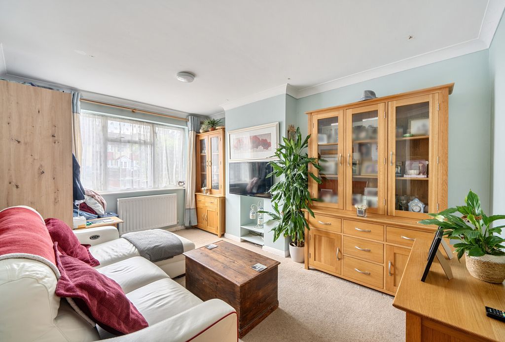 Property photo 3 of 15 1492700-11-6A55Fa...