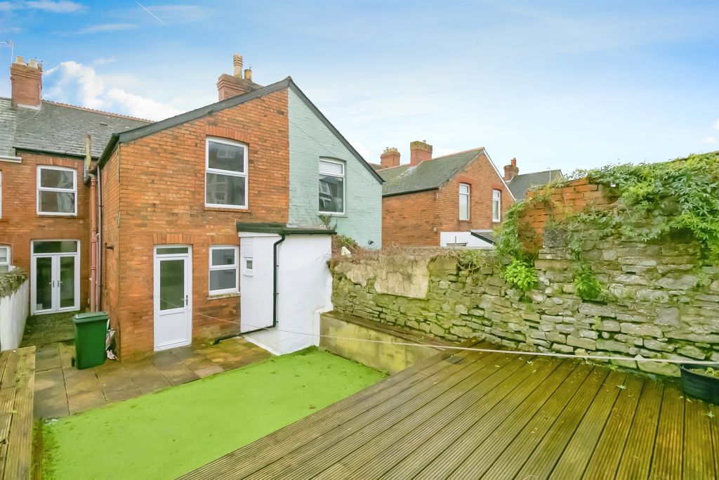 Property photo 3 of 17