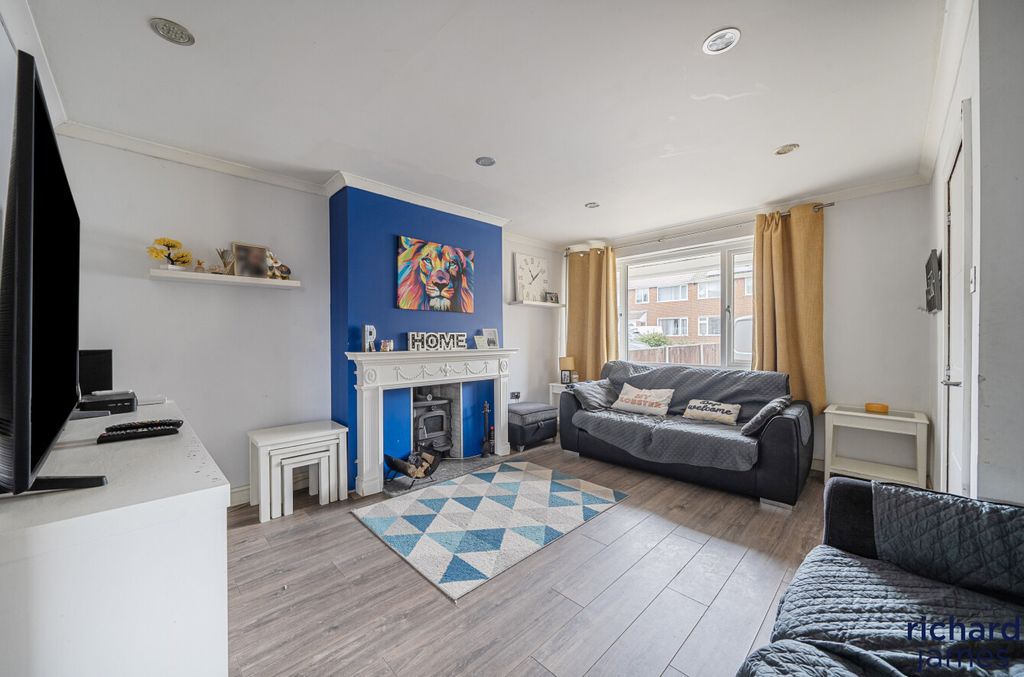 Property photo 2 of 12 F3Eb1Dbdd3174Cdda6Da0d3773372409