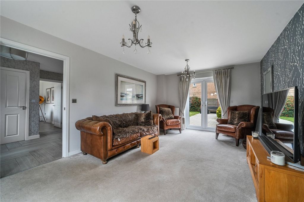 Property photo 2 of 23 Picture No. 47