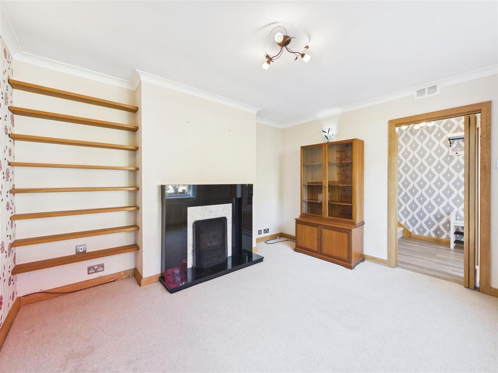 Property photo 3 of 23 Cam05476G0-Pr0211-Still012.Jpg