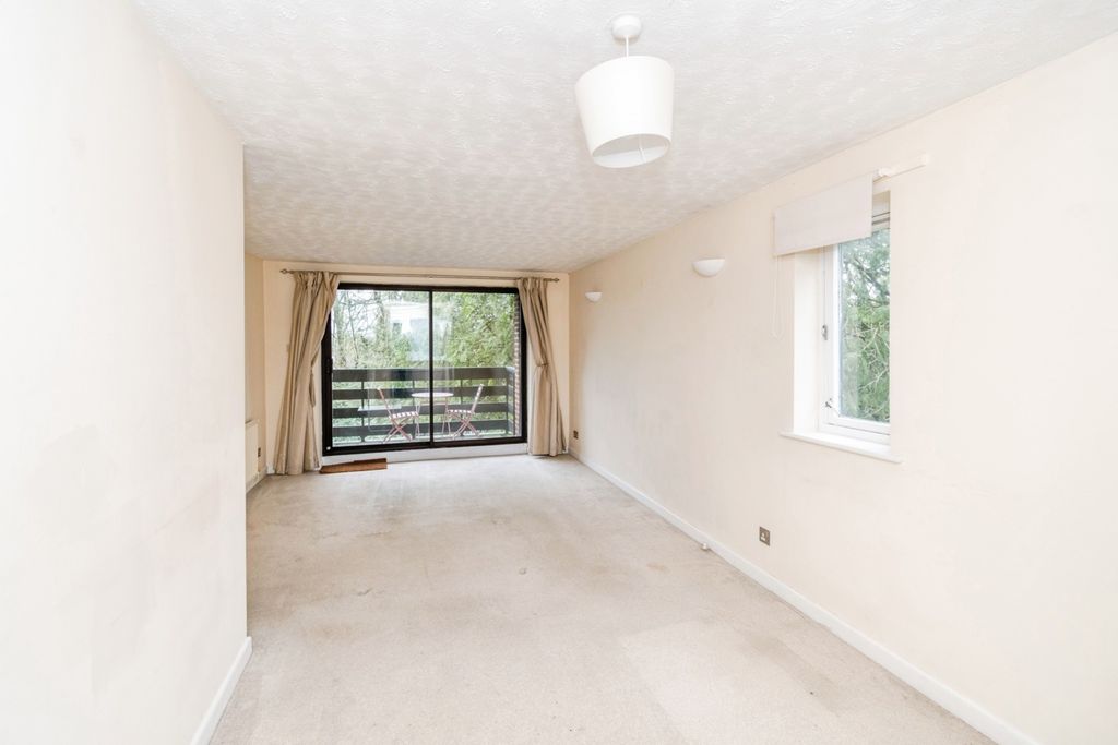 Property photo 2 of 14 Pbox-Img.Jpg