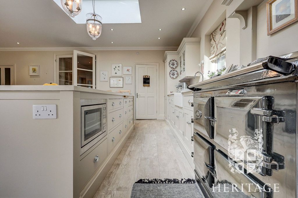 Property photo 3 of 19 Picture No. 04