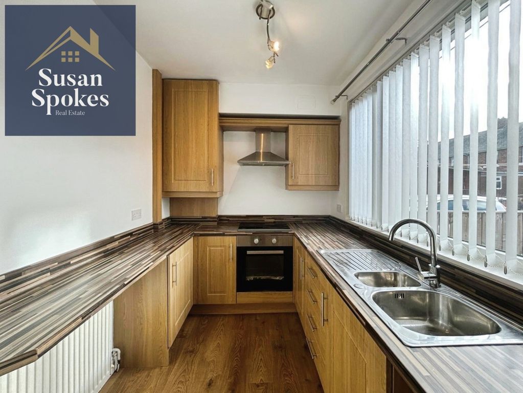 Property photo 3 of 23 Pbox-Kitchen-330875.Jpg