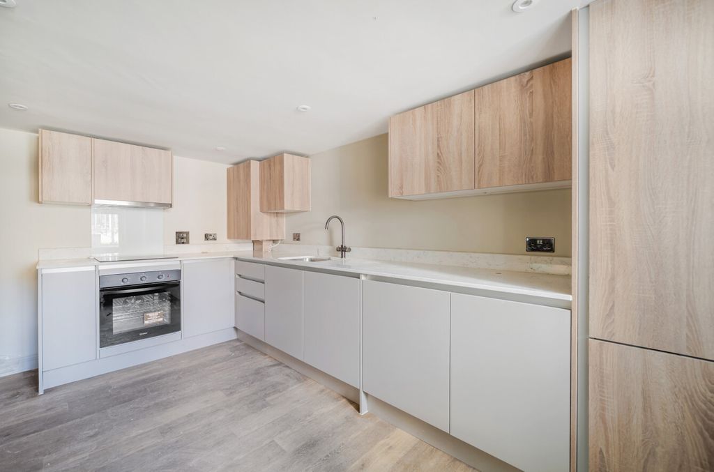 Property photo 2 of 9 1493811-6-6A5126A...