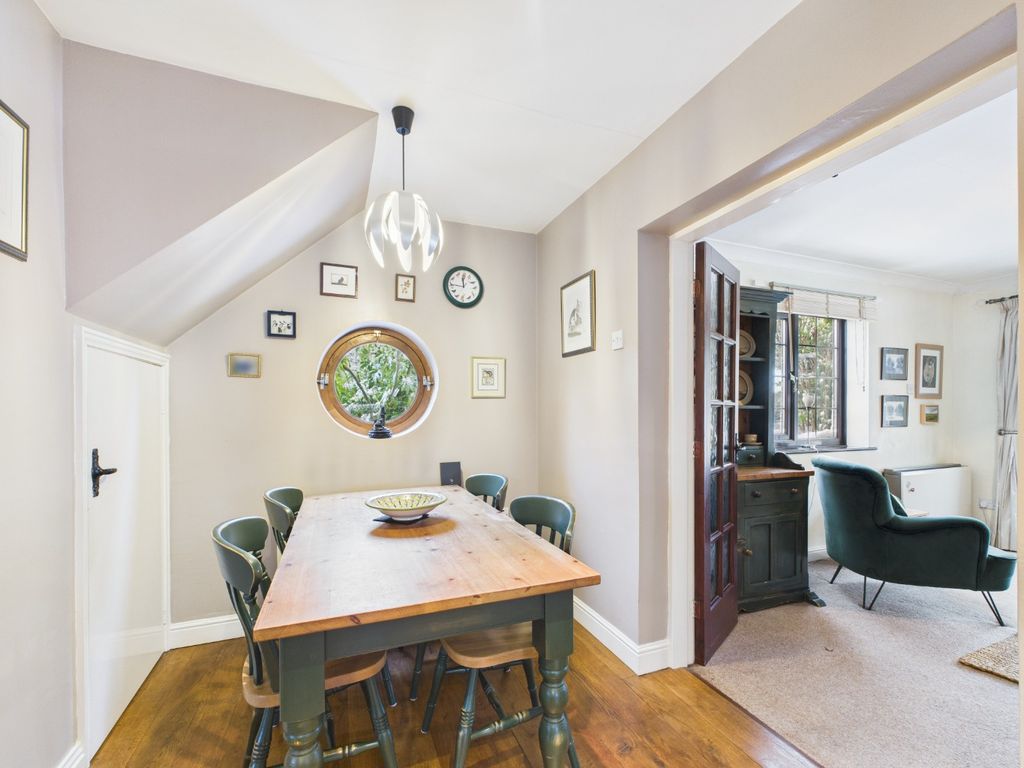 Property photo 3 of 38 4671309