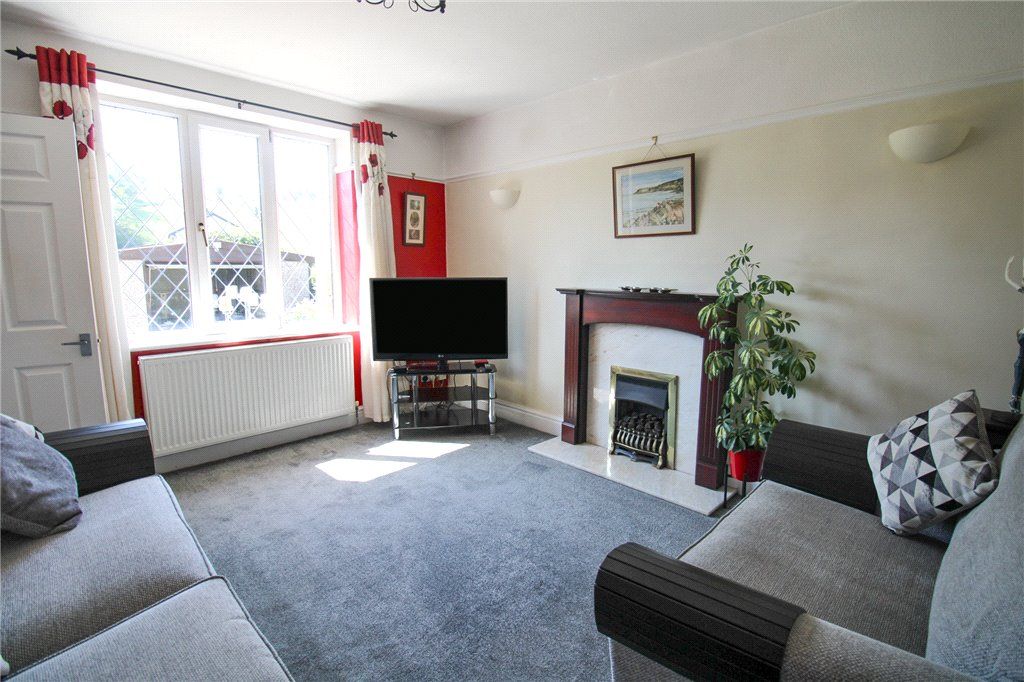 Property photo 2 of 13 Lounge