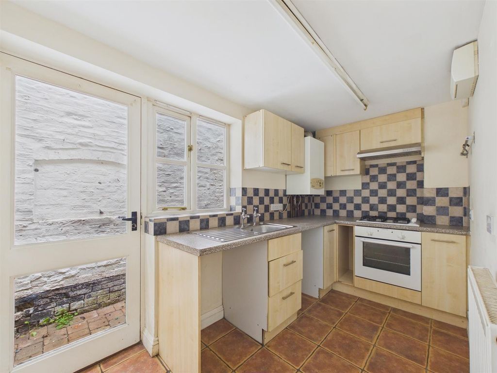 Property photo 3 of 14 Cam03972G0-Pr0467-Still006.Jpg