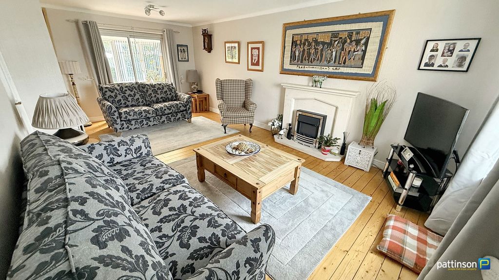 Property photo 2 of 29