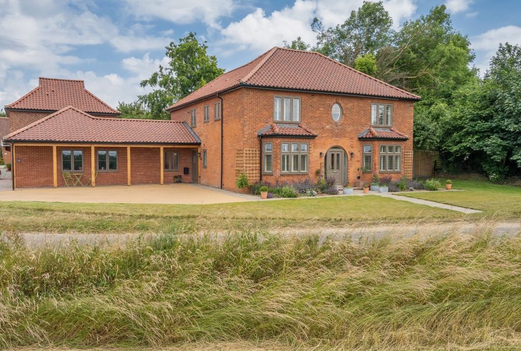 Property photo 1 of 25