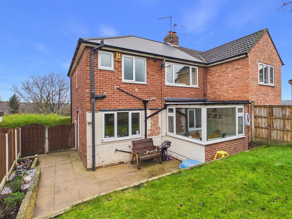 Property photo 3 of 20 Cam05476G0-Pr0121-Still006.Jpg