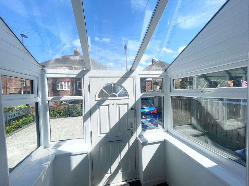 Property photo 2 of 26