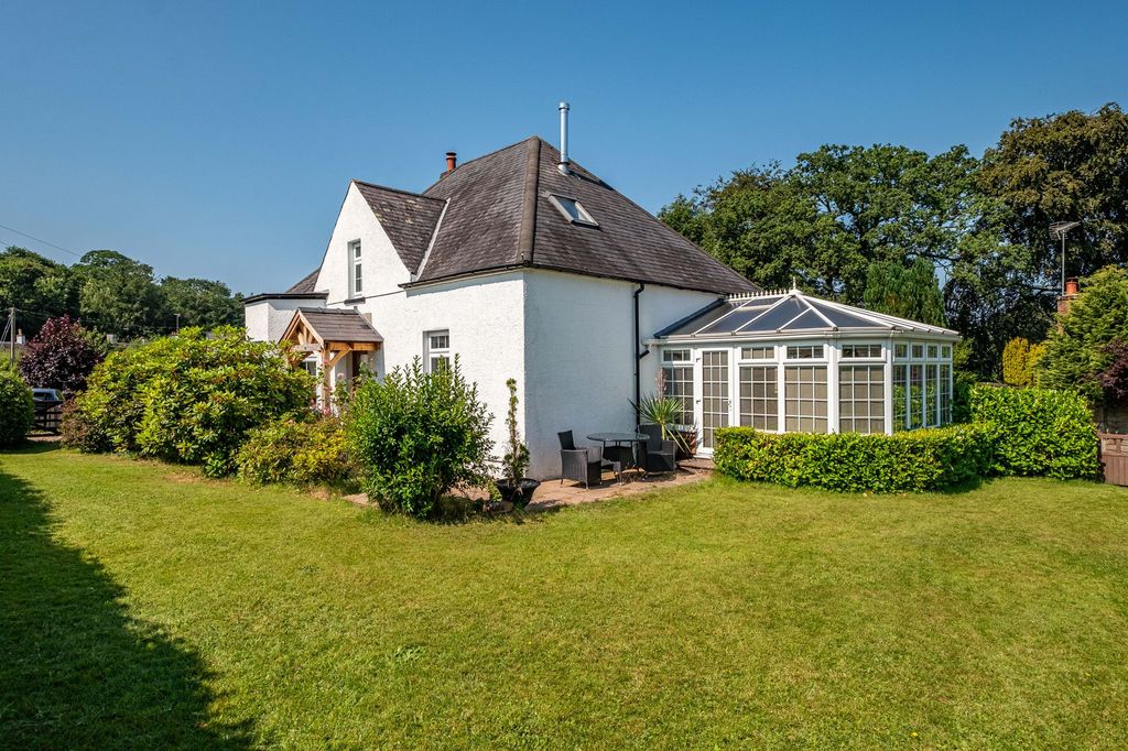 Property photo 3 of 41