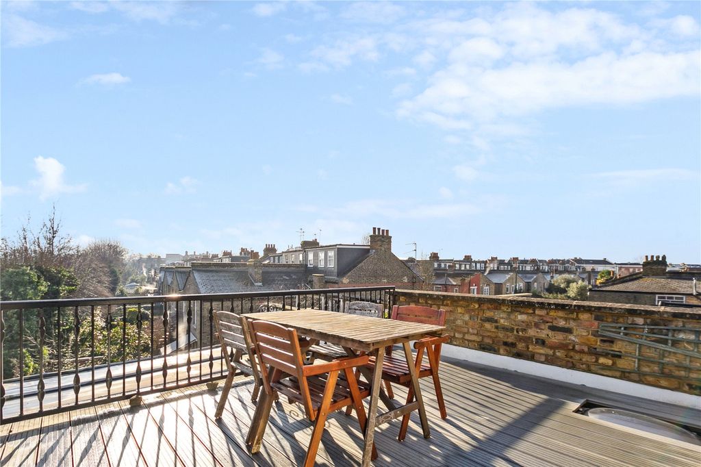 Property photo 1 of 12 Roof Terrrace