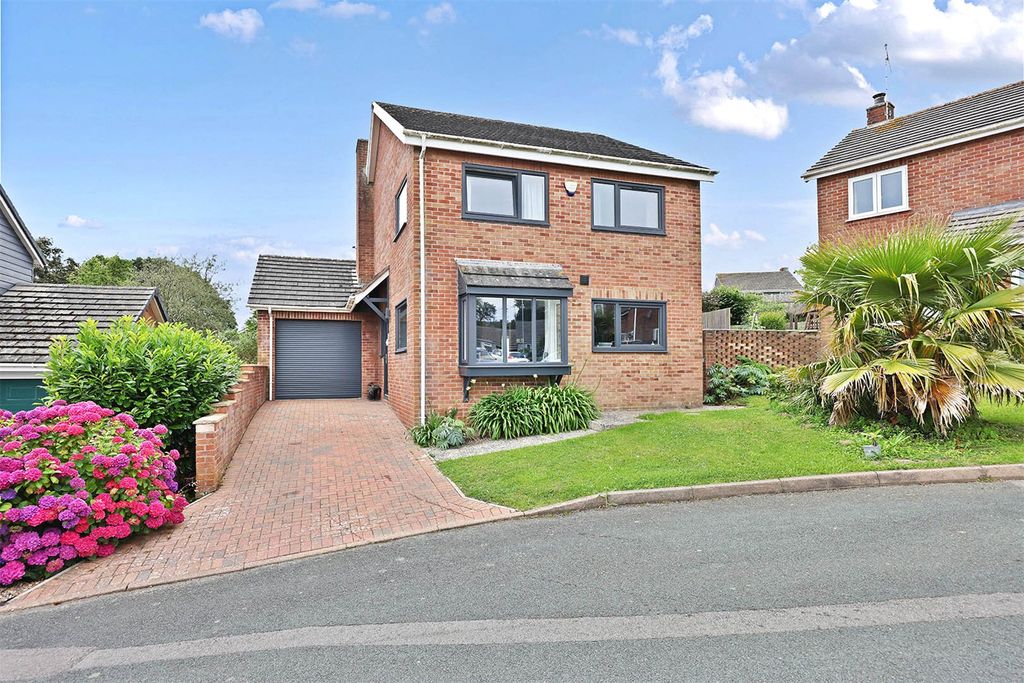 Property photo 1 of 19 Picture No. 24