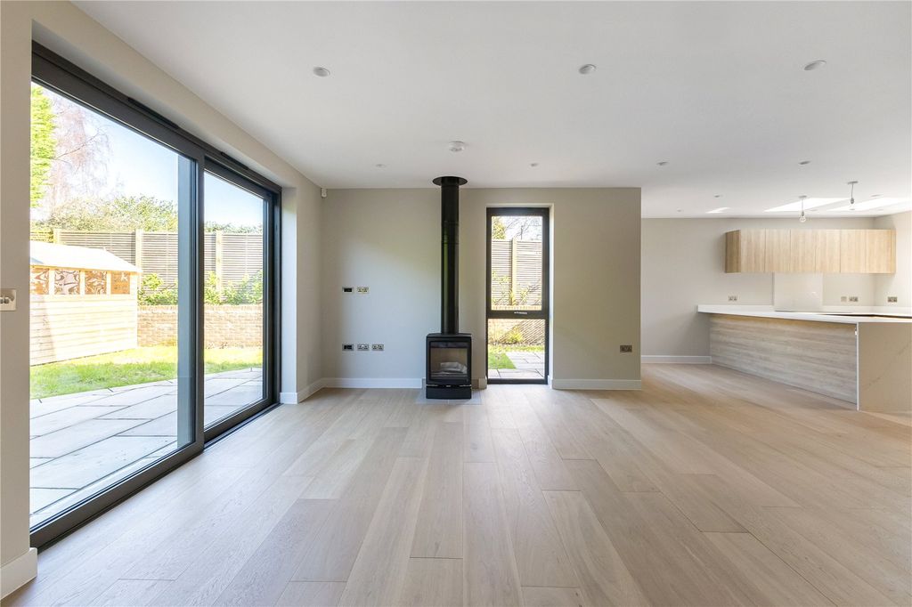 Property photo 3 of 16 Reception Room