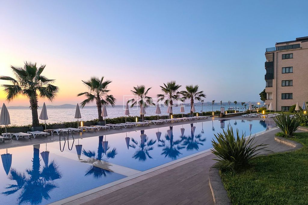 Property photo 1 of 28