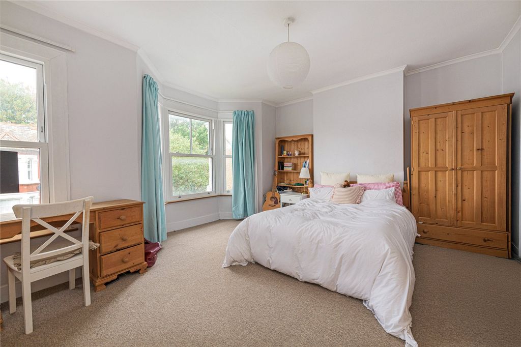 Property photo 3 of 10 Picture No. 17