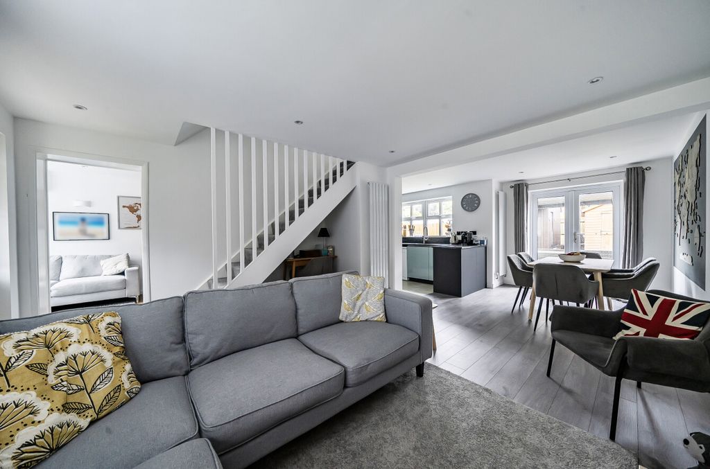 Property photo 2 of 15 1472531-22-6A2A8c...