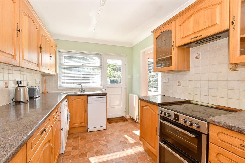 Property photo 3 of 13 Kitchen