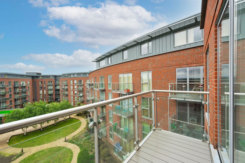 Property photo 1 of 12 2022 - Balcony