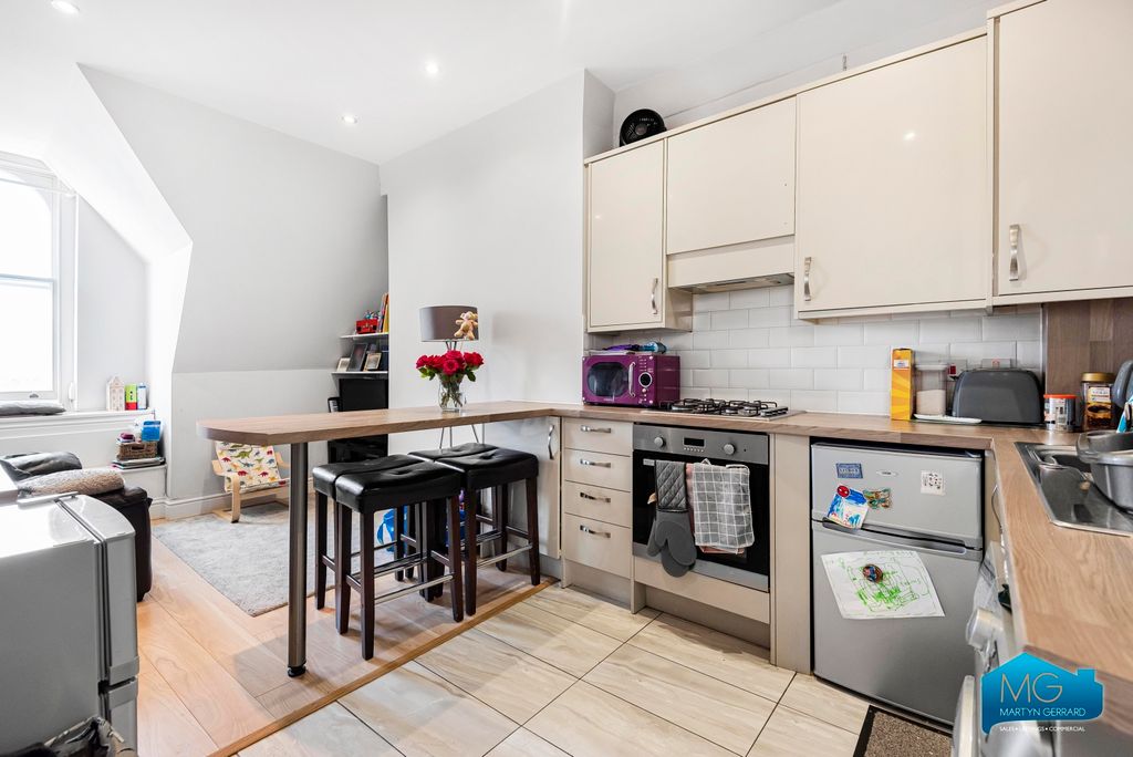 Property photo 1 of 10 Picture No. 07