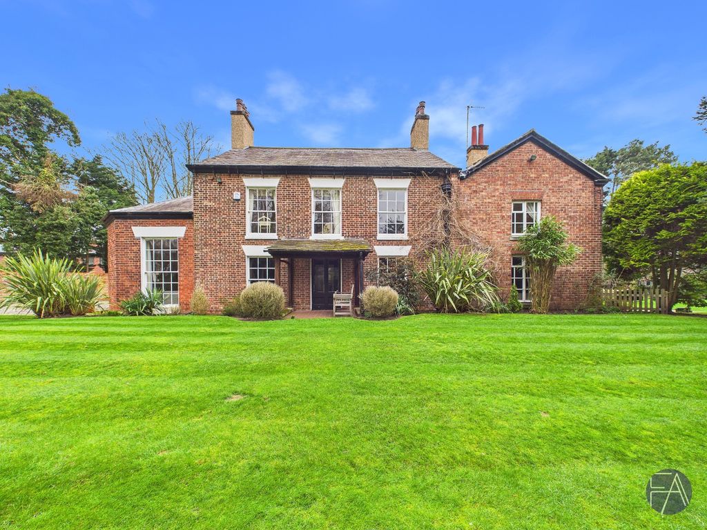 Property photo 2 of 27 4911312