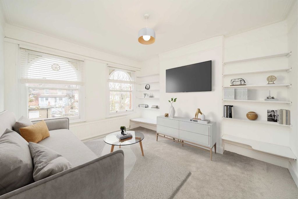 Property photo 1 of 3