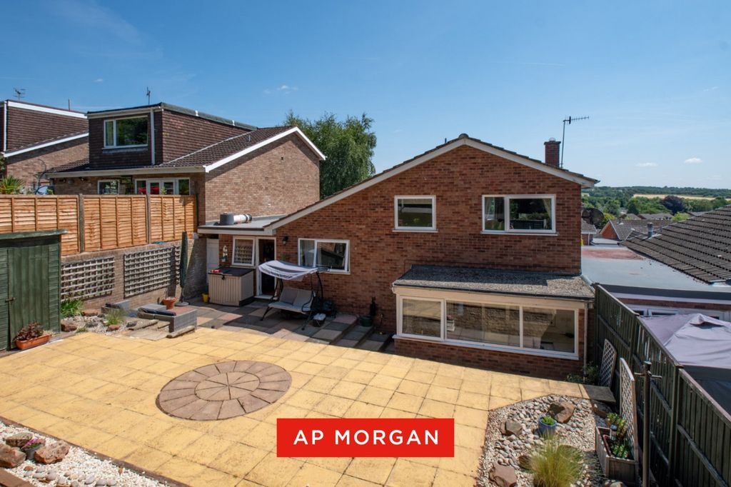 Property photo 2 of 22 Picture No. 49