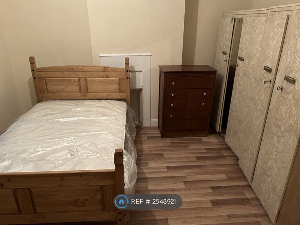 Property photo 2 of 3