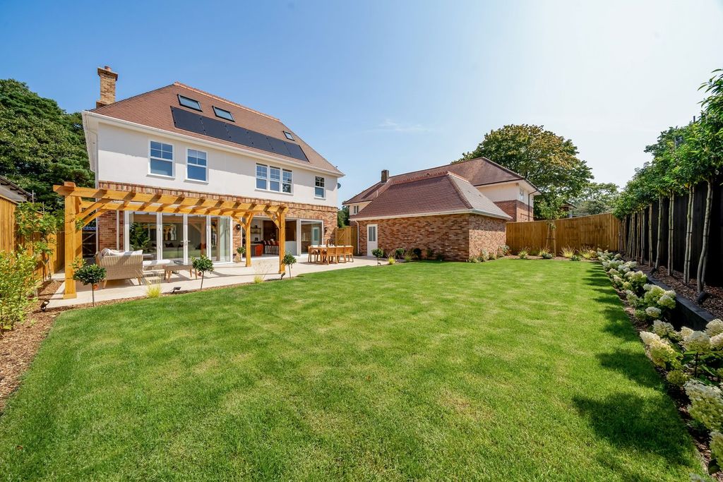 Property photo 3 of 30