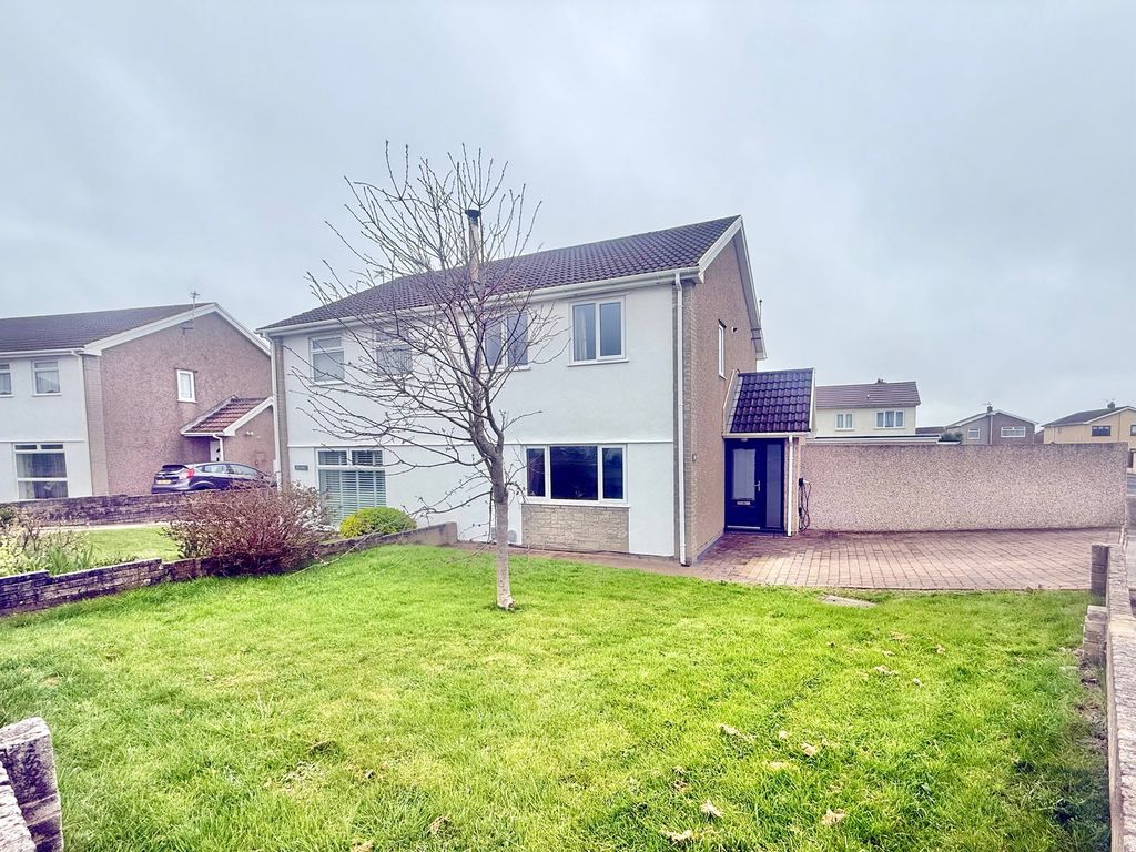 Property photo 1 of 25