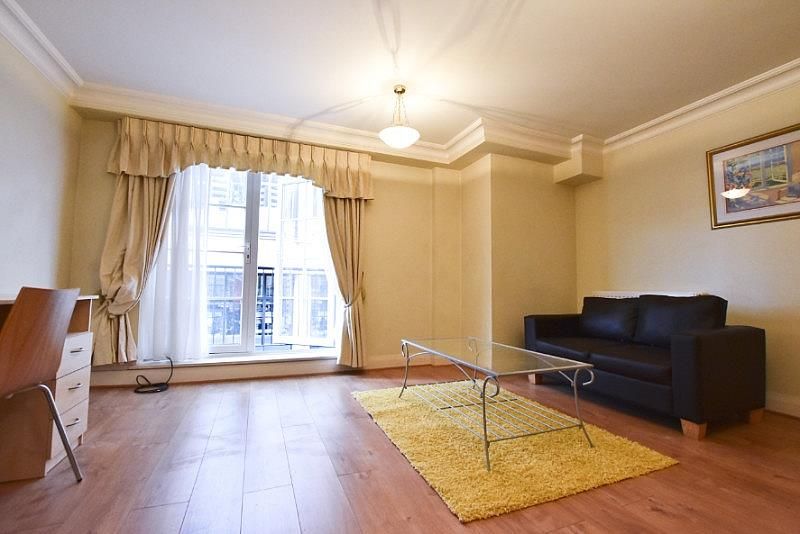 Property photo 2 of 8