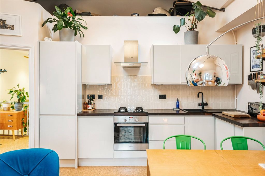 Property photo 2 of 18 Kitchen