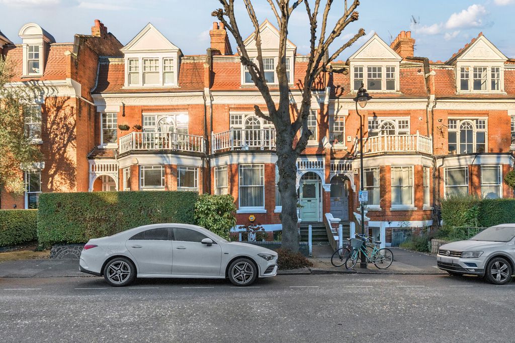 Property photo 2 of 28 1