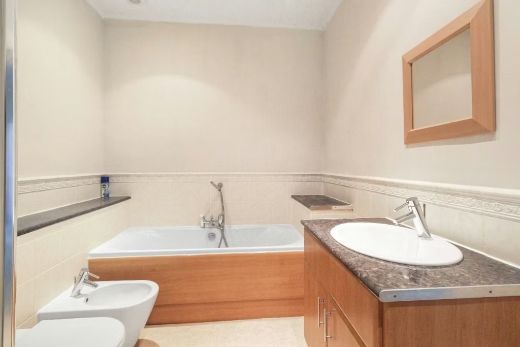 Additional image 8 of 3 bed flat to rent20 Allanwater Apts, Bridge Of Allan, Stirlingshire FK9