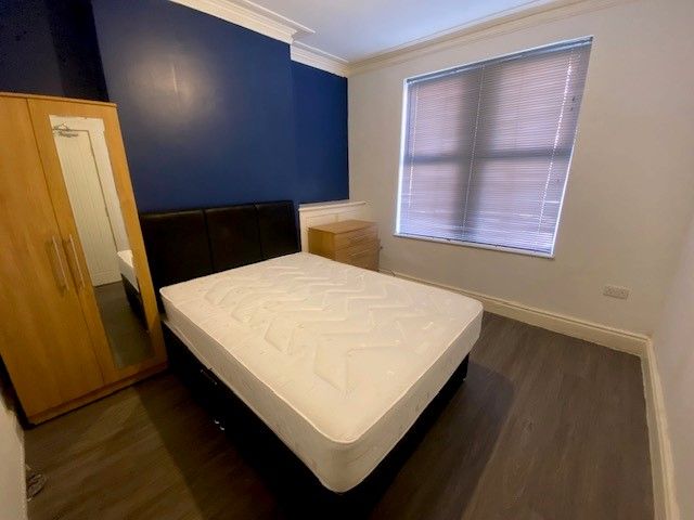 Property photo 1 of 2
