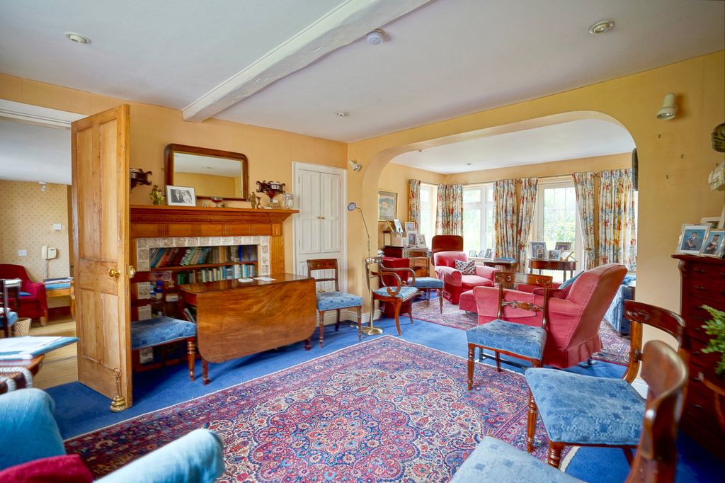 Property photo 2 of 16