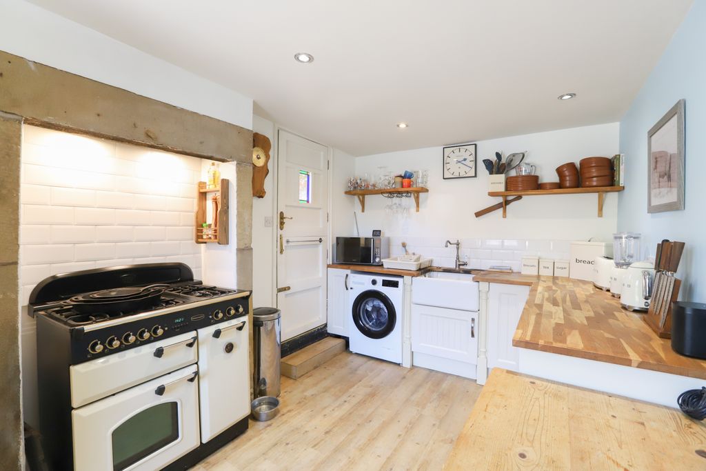 Property photo 1 of 23 Kitchen Diner