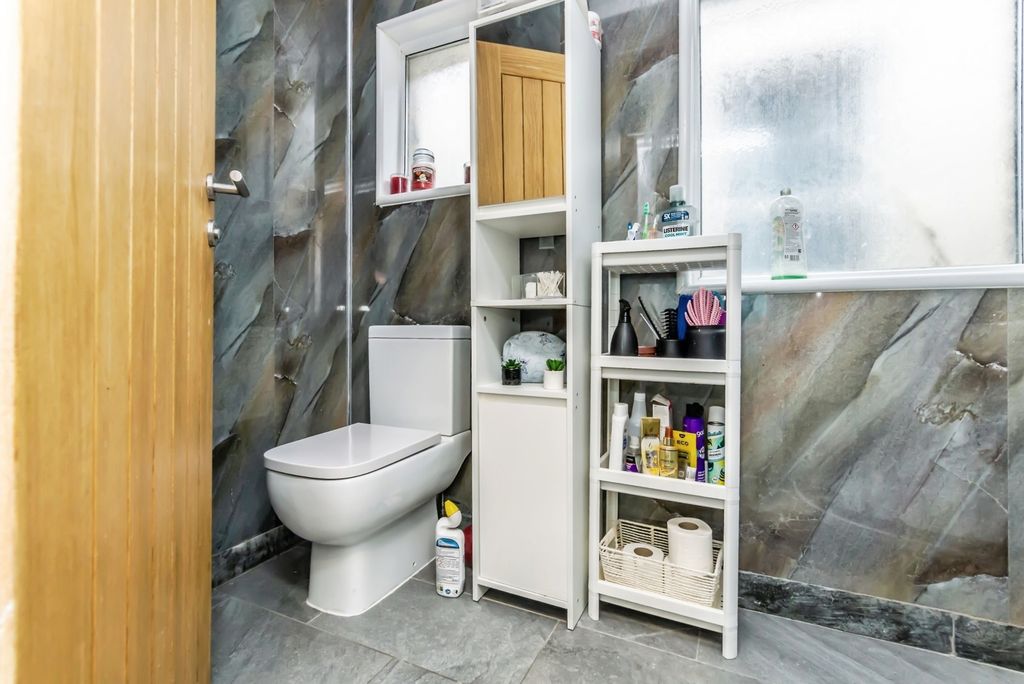 Property photo 3 of 12 Pbox-Img.Jpg