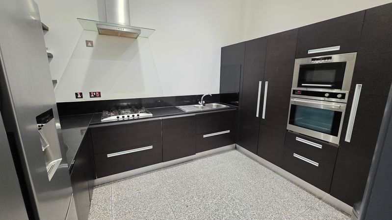 Property photo 2 of 18 Photo 2